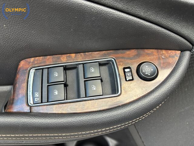 2017 Chevrolet Malibu in Decatur, GA 30032 - 2434328 28