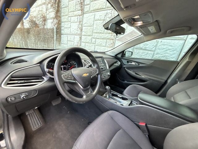 2017 Chevrolet Malibu in Decatur, GA 30032 - 2434328 16
