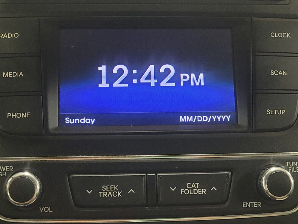 2017 Hyundai Santa Fe in Tallahassee, FL 32304 - 2435112 25