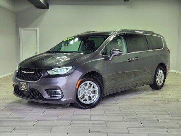 2022 Chrysler Pacifica in Cinnaminson, NJ 08077