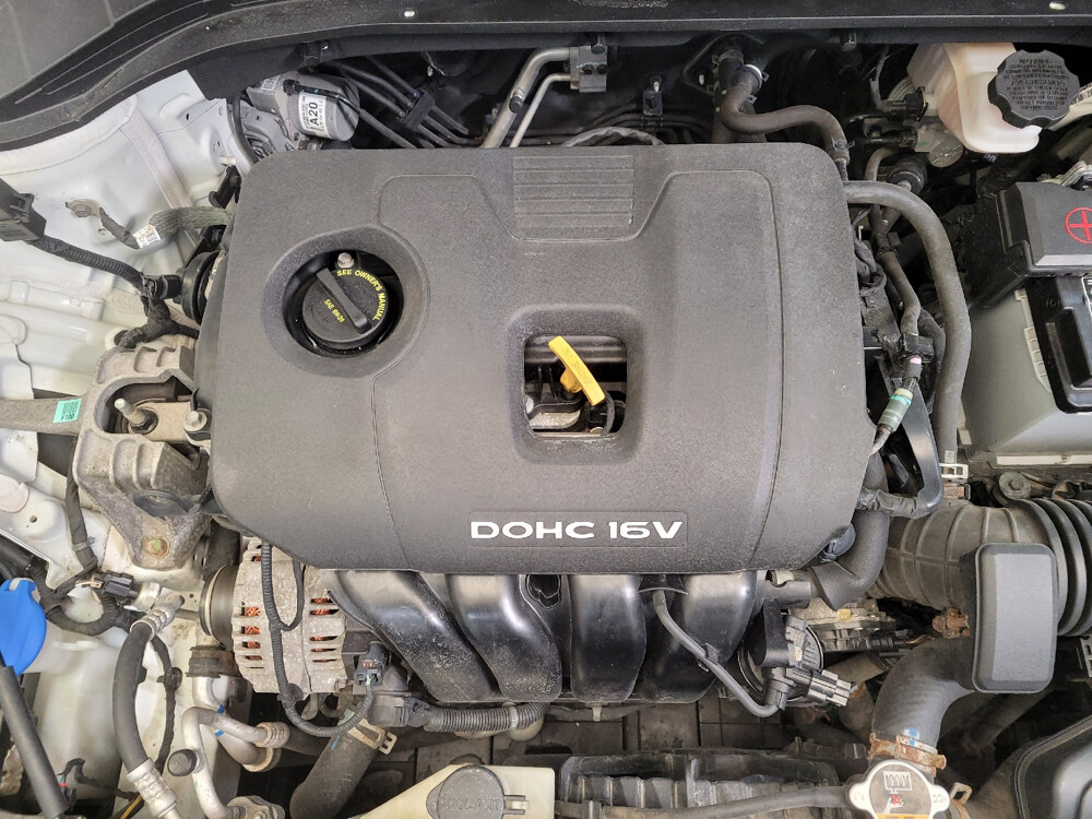 2017 Hyundai Elantra in Maple Heights, OH 44137 - 2437360 30