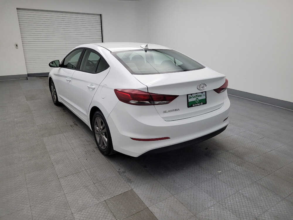2017 Hyundai Elantra in Maple Heights, OH 44137 - 2437360 5