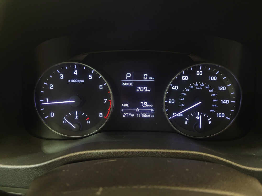 2017 Hyundai Elantra in Maple Heights, OH 44137 - 2437360 23