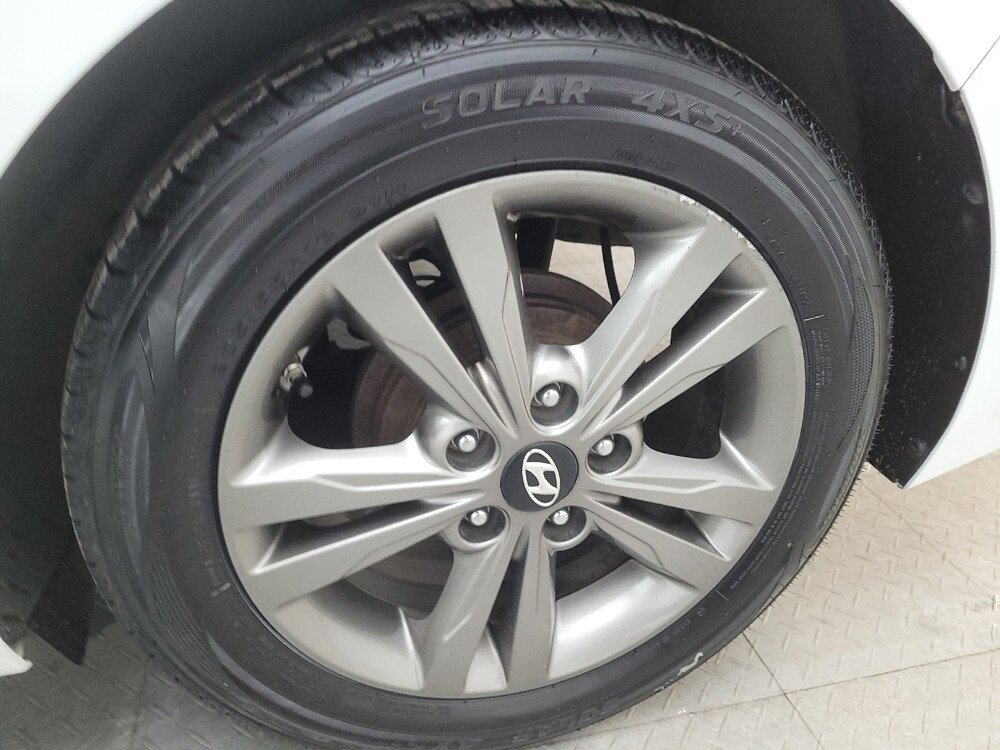 2017 Hyundai Elantra in Maple Heights, OH 44137 - 2437360 31