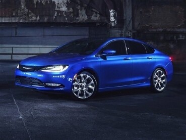 2015 Chrysler 200 in Troy, IL 62294-1376