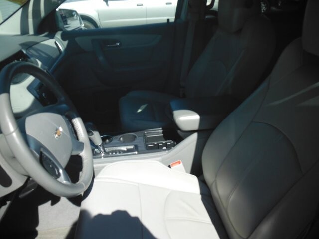 2014 Chevrolet Traverse in Holiday, FL 34690 - 2438354 4