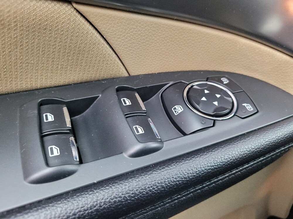 2016 Ford Explorer in Antioch, TN 37013 - 2438677 27