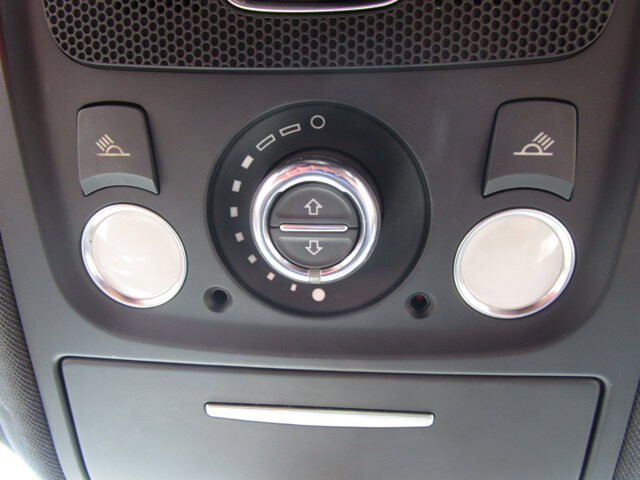 2011 Audi Q5 in Tampa, FL 33604-6914 - 2438822 37