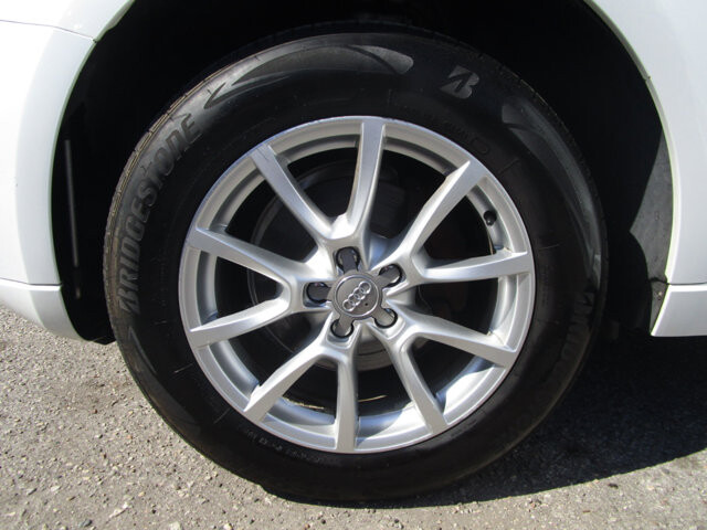 2011 Audi Q5 in Tampa, FL 33604-6914 - 2438822 52