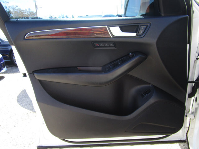 2011 Audi Q5 in Tampa, FL 33604-6914 - 2438822 47