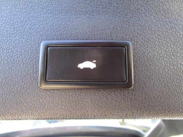 2011 Audi Q5 in Tampa, FL 33604-6914 - 2438822 58