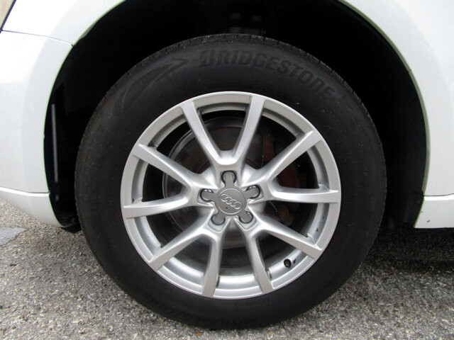 2011 Audi Q5 in Tampa, FL 33604-6914 - 2438822 21