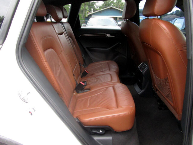 2011 Audi Q5 in Tampa, FL 33604-6914 - 2438822 10