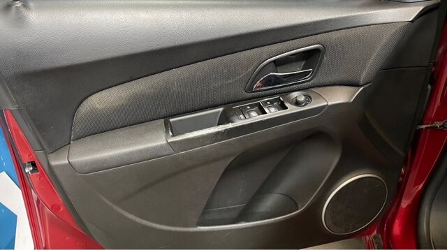 2011 Chevrolet Cruze in Conyers, GA 30094 - 2439091 8