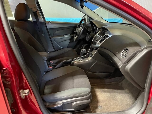 2011 Chevrolet Cruze in Conyers, GA 30094 - 2439091 15