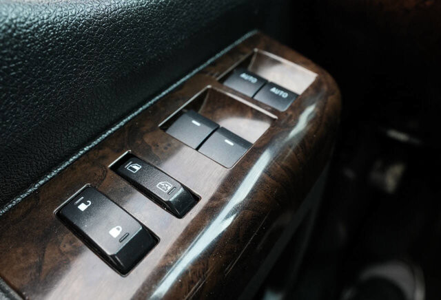 2013 Ford F350 in San Antonio, TX 78228 - 2439112 19