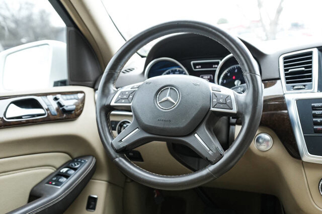 2015 Mercedes-Benz ML 350 in San Antonio, TX 78228 - 2439113 15