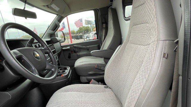 2018 Chevrolet Express 2500 in Dallas, TX 75228 - 2439654 12