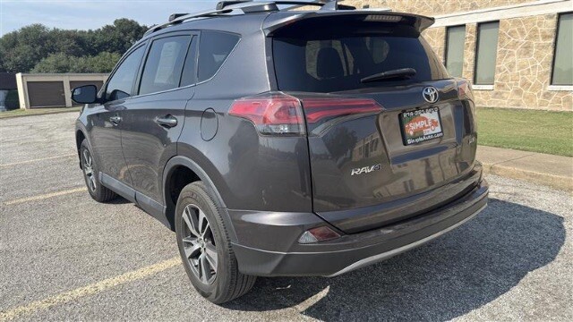 2017 Toyota RAV4 in Dallas, TX 75228 - 2439698 9