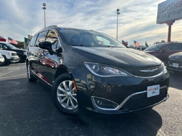 2017 Chrysler Pacifica in Dallas, TX 75228