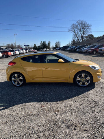 2014 Hyundai Veloster in Hickory, NC 28602-5144 - 2440172 4
