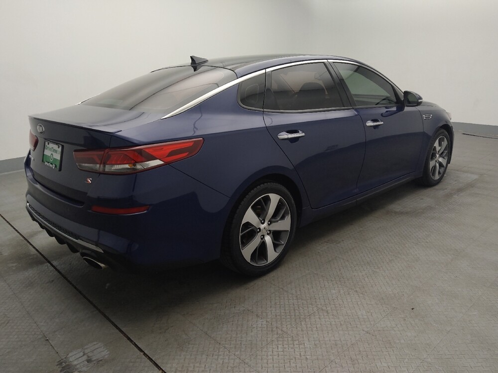 2019 Kia Optima in St. Louis, MO 63136 - 2440503 10