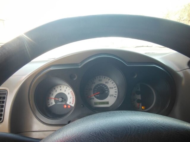 2004 Nissan Frontier in Holiday, FL 34690 - 2440612 7