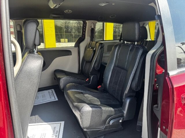 2020 Dodge Grand Caravan in Indianapolis, IN 46222-4002 - 2440617 6