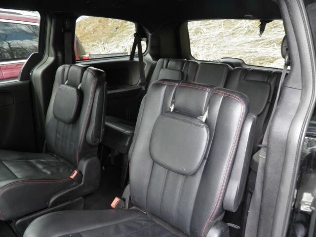 2020 Dodge Grand Caravan in Barton, MD 21521 - 2440628 4