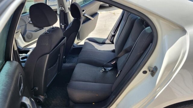 2005 Pontiac G6 in Cartersville, GA 30120 - 2441037 12