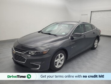 2017 Chevrolet Malibu in Fayetteville, NC 28304