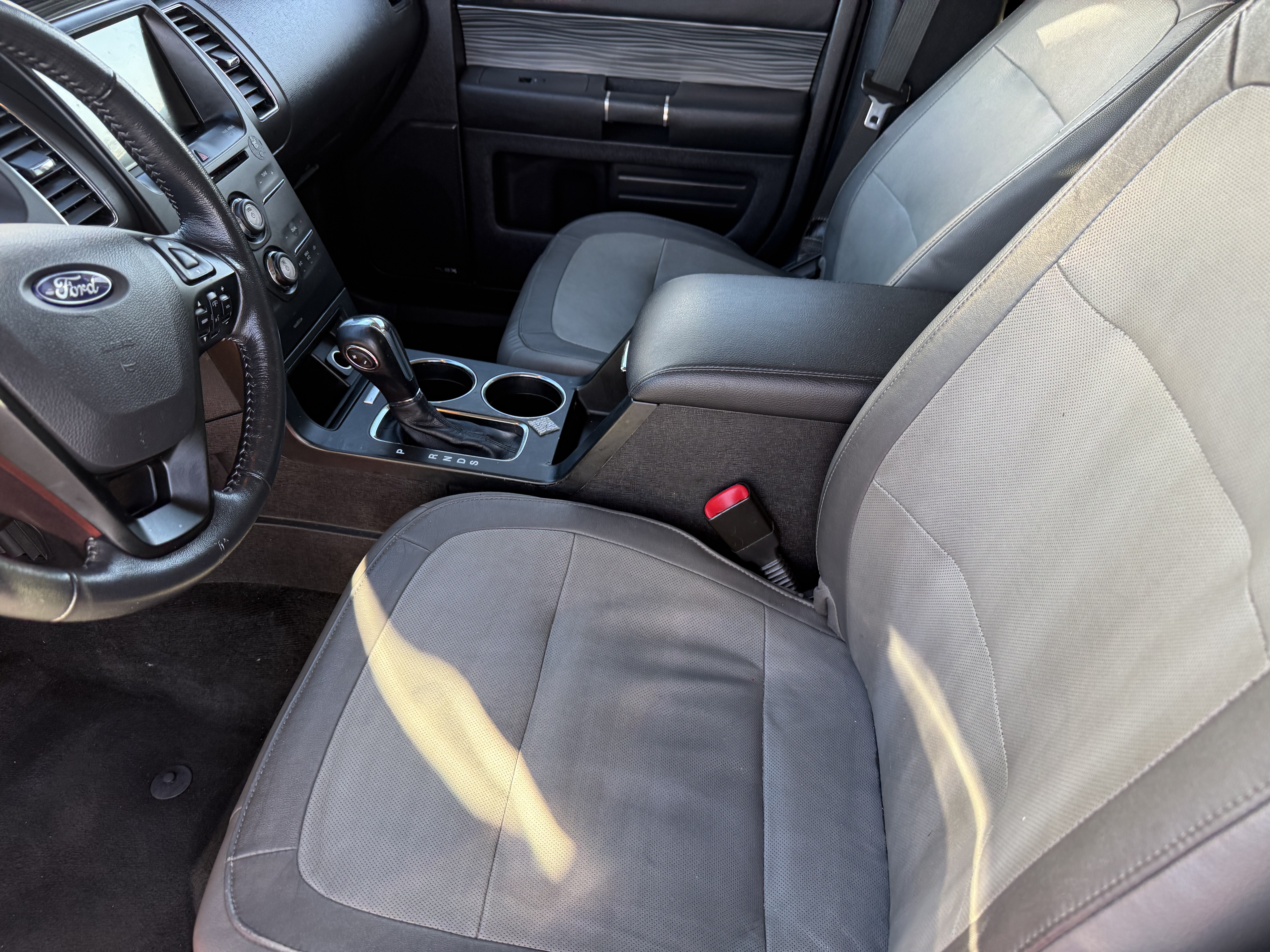 2018 Ford Flex in Phoenix, AZ 85022 - 2441314 9