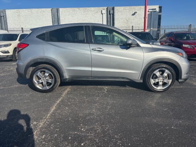 2017 Honda HR-V in Dallas, TX 75228 - 2441340 21