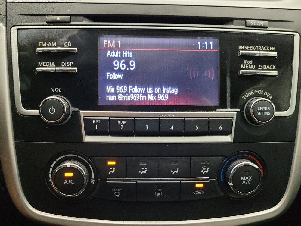 2018 Nissan Altima in Phoenix, AZ 85022 - 2442063 25