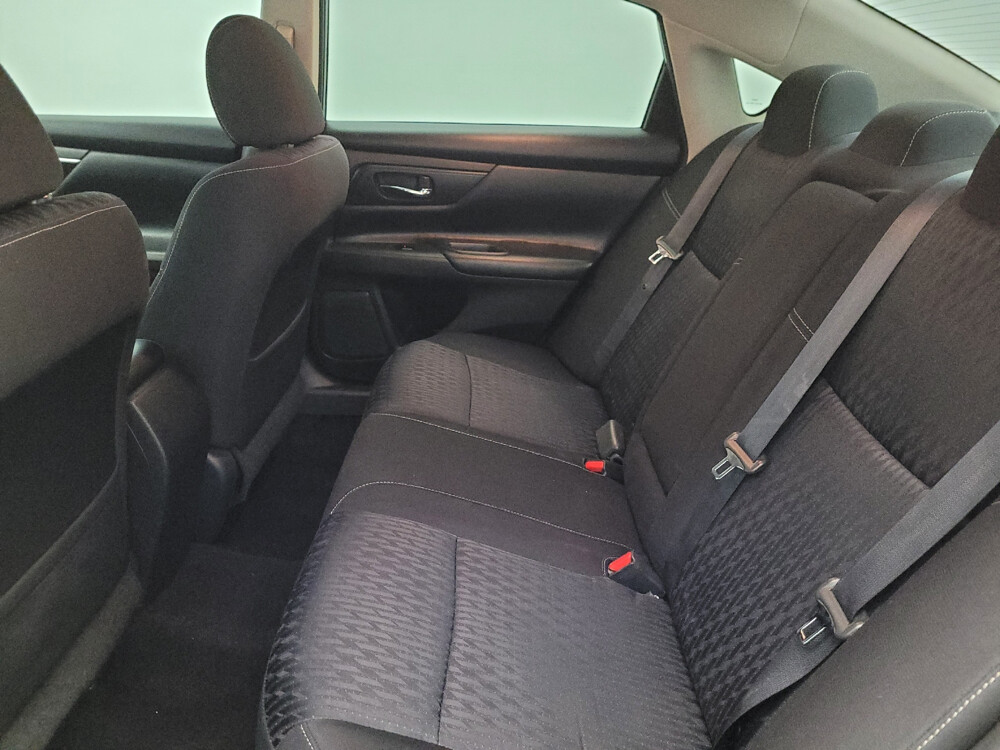 2018 Nissan Altima in Phoenix, AZ 85022 - 2442063 18