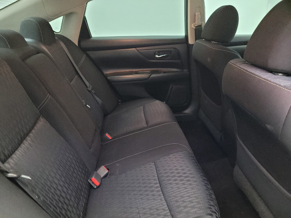 2018 Nissan Altima in Phoenix, AZ 85022 - 2442063 19