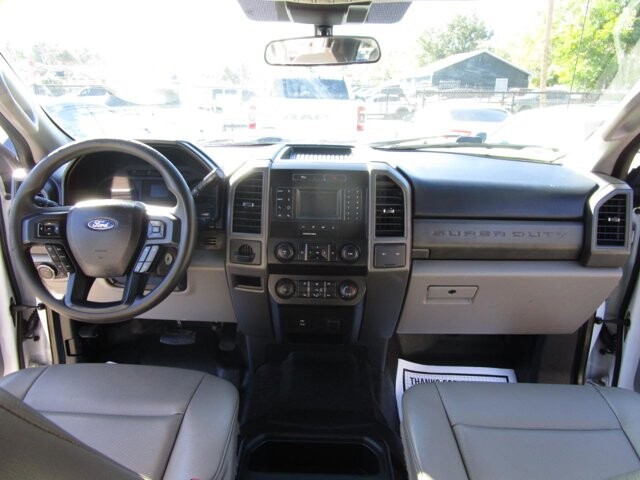 2020 Ford F350 in Tampa, FL 33604-6914 - 2442614 3