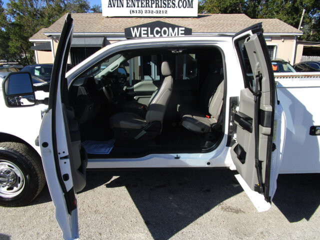 2020 Ford F350 in Tampa, FL 33604-6914 - 2442614 26