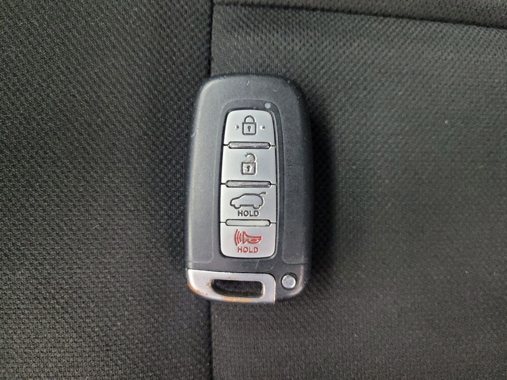 2017 Hyundai Veloster in Madison, TN 37115 - 2443280 32