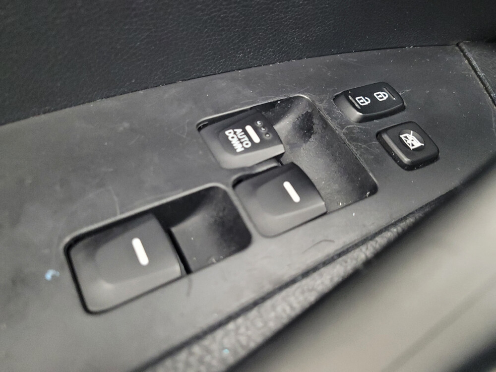 2017 Hyundai Veloster in Madison, TN 37115 - 2443280 27