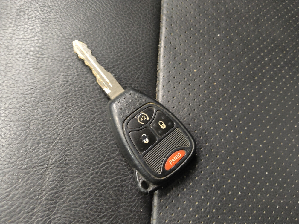 2017 Jeep Compass in Charlotte, NC 28213 - 2443371 32