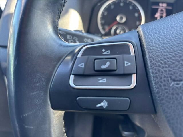 2016 Volkswagen Tiguan in Decatur, GA 30032 - 2443483 68