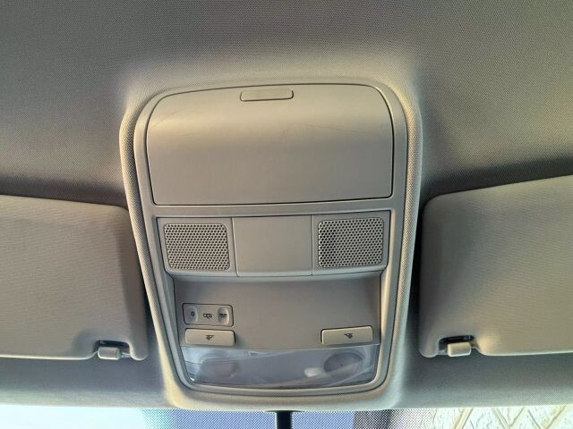 2016 Volkswagen Tiguan in Decatur, GA 30032 - 2443483 76