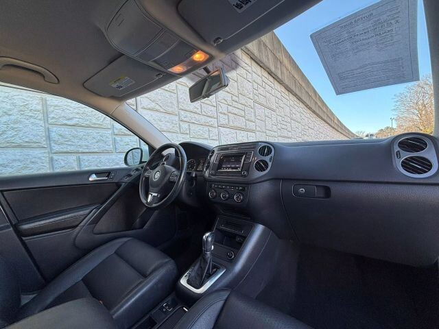 2016 Volkswagen Tiguan in Decatur, GA 30032 - 2443483 65