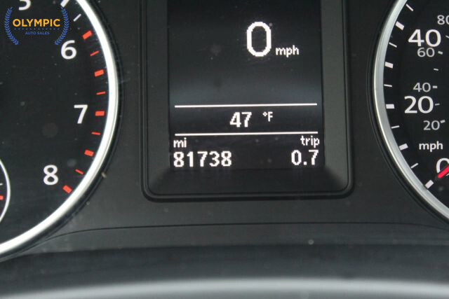 2016 Volkswagen Tiguan in Decatur, GA 30032 - 2443483 23