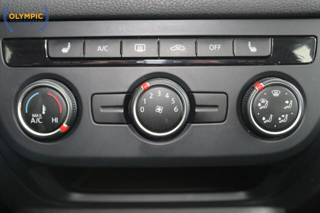 2016 Volkswagen Tiguan in Decatur, GA 30032 - 2443483 26