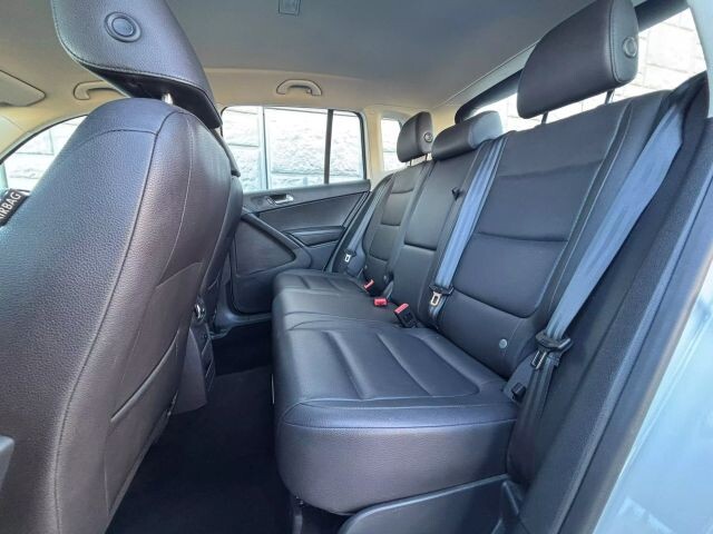 2016 Volkswagen Tiguan in Decatur, GA 30032 - 2443483 82