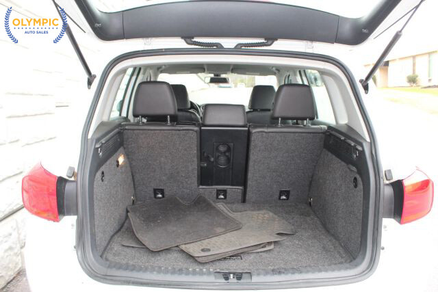 2016 Volkswagen Tiguan in Decatur, GA 30032 - 2443483 44