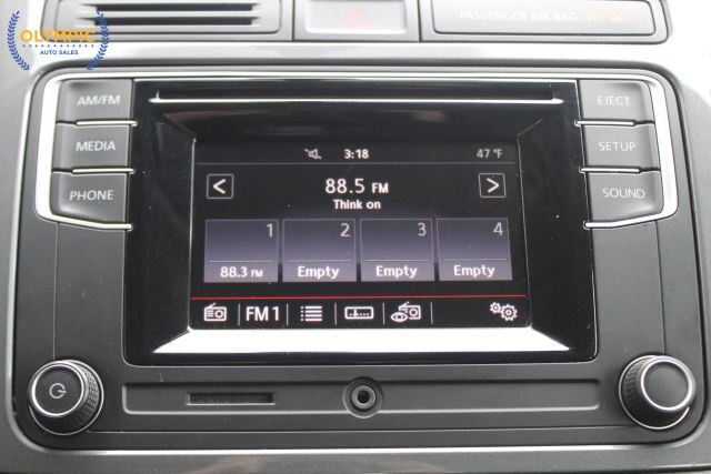 2016 Volkswagen Tiguan in Decatur, GA 30032 - 2443483 24