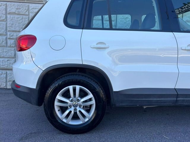 2016 Volkswagen Tiguan in Decatur, GA 30032 - 2443483 58